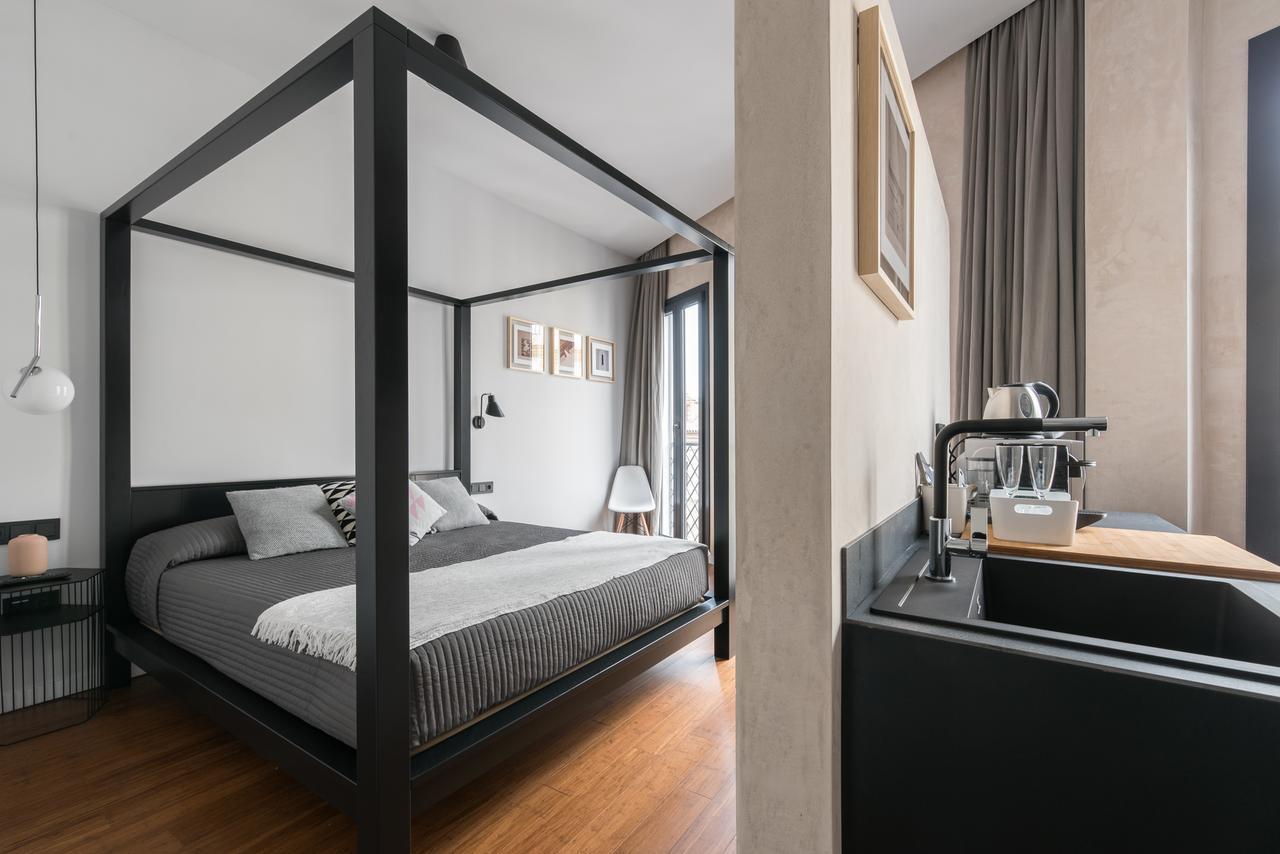 Welldone Antiquarium Hotel Севиля Екстериор снимка